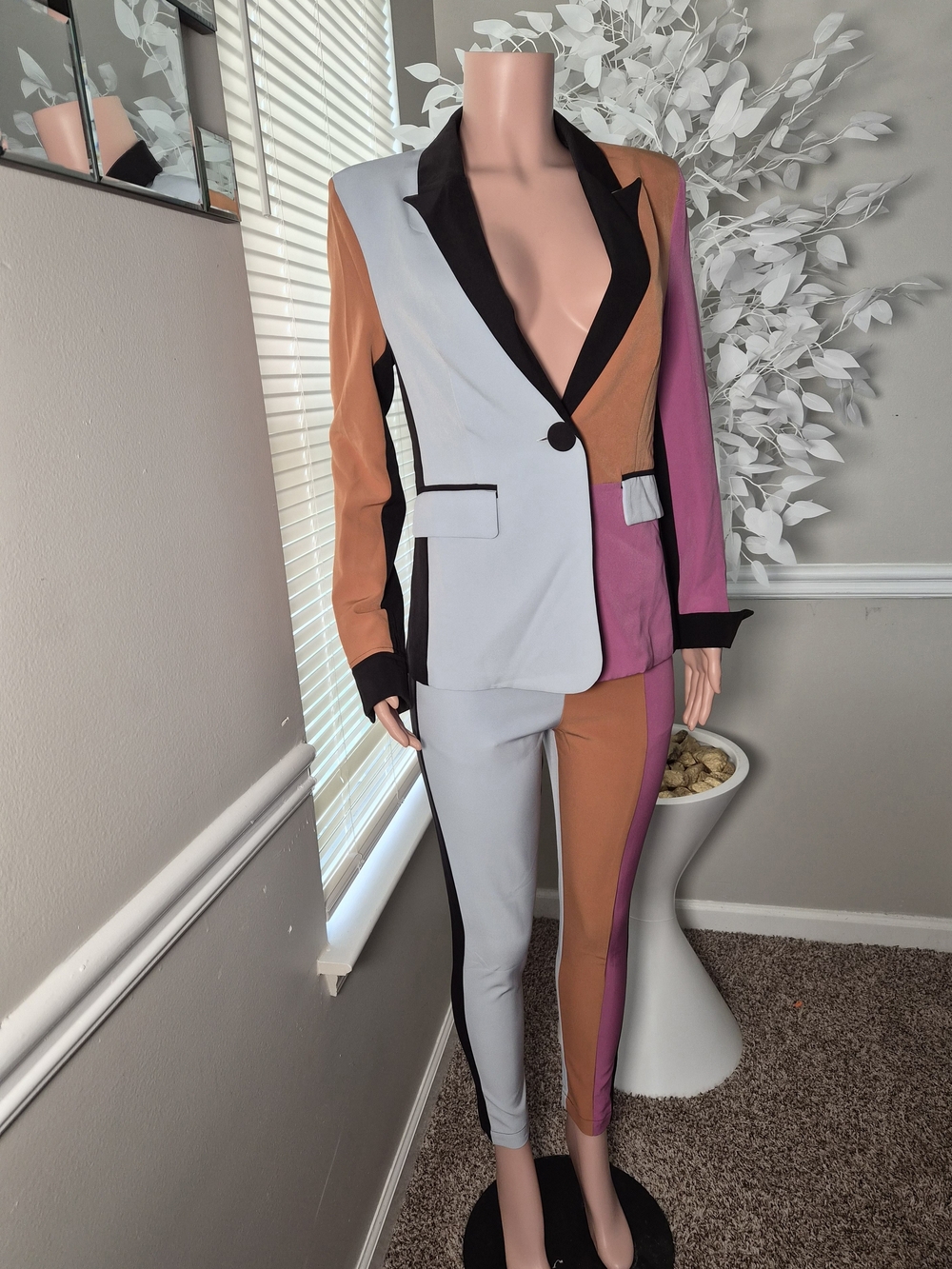 L'ATISTE Colorblock Blazer & Pants Set in Gray, Tan, Pink